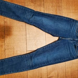 Levi's shapely skinny jeans 25 x 30